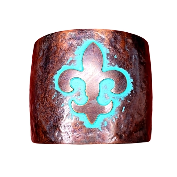 FLUER DE LIS CUFF BRACELET - Picture 5 of 7